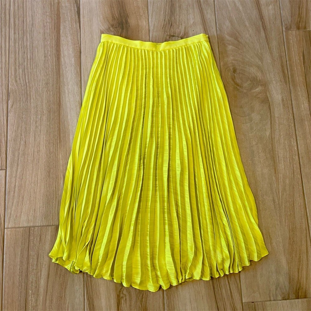 Banana Republic Skirt Womens Size 6 Yellow Pleated Midi A-Line Striped